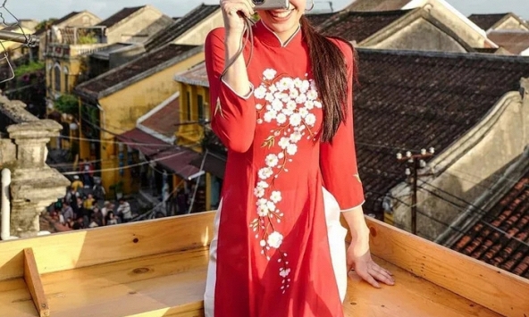 Ngọc nữ showbiz M. sốc tới nhập viện vì bạn trai đòi đi tu sau 12 năm yêu, nay quay đầu về đòi cưới