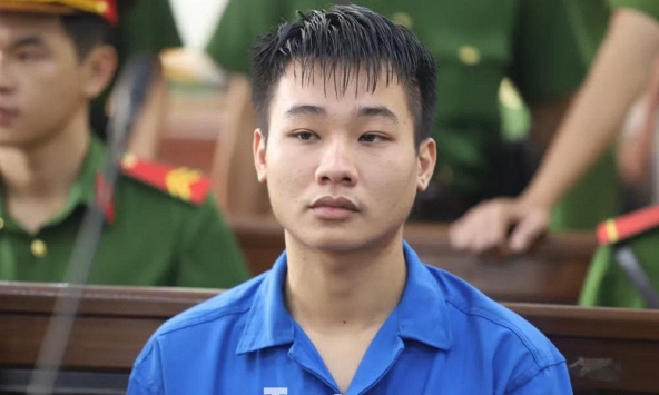 Án mạng khiến 3 mẹ con tử vong ở Đồng Nai: Cha mẹ bị cáo xuất hiện, gặp gia đình nạn nhân 