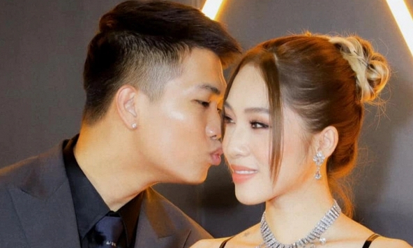 Câu trả lời cho 3 năm chia tay của Emily và BigDaddy