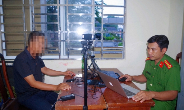 Công an sẽ điều tra khi phát hiện các giao dịch chuyển tiền và nhận tiền như sau