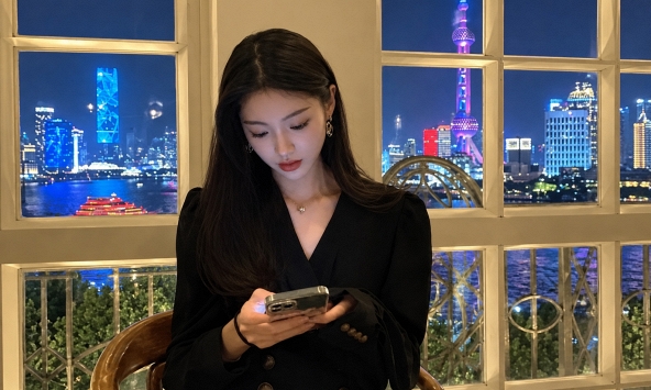Người EQ thấp thường nói câu này khi bạn bè chưa chuyển khoản tiền ăn
