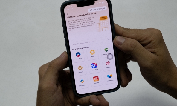 Từ nay đến 30/06/2027, tài khoản ngân hàng phải liên kết VNeID