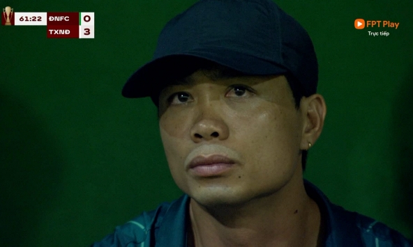 Ánh mắt đượm buồn của Công Phượng 