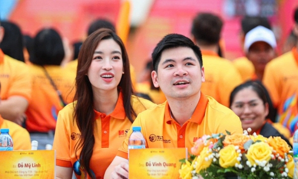 Chủ tịch CLB Hà Nội công khai nhà tài trợ