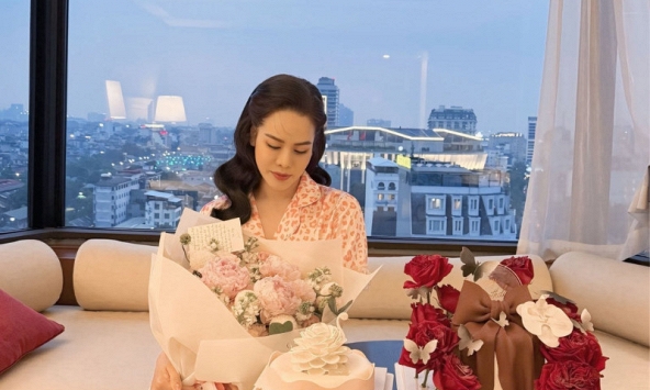 Nhật Kim Anh chính thức thông báo tin vui 