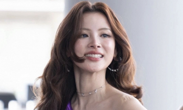 Baifern Pimchanok tự biến mình thành trò cười