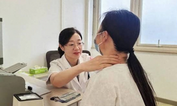 Nữ sinh 15 tuổi mắc ung thư tuyến giáp di căn hạch vì duy trì thói quen ngủ vào đúng khung giờ này