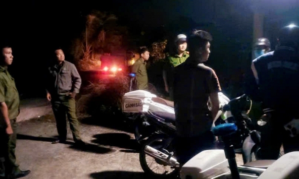 Công an bất ngờ kiểm tra lúc 3 giờ sáng, bắt người đàn ông sinh năm 1990