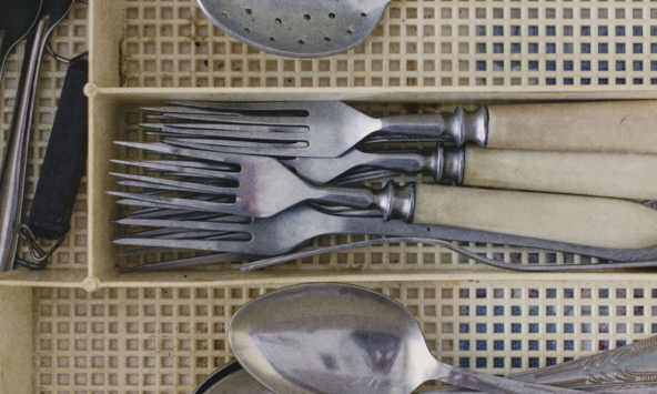 Lời khuyên cho gia đình dùng dụng cụ ăn uống bằng inox