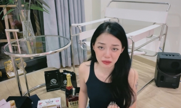 Viral lại clip cũ, Linh Ngọc Đàm từng rơi nước mắt khi nói về Quang Cuốn, thực trạng quan hệ hiện tại ra sao?