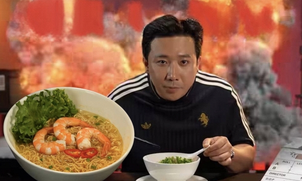 Trấn Thành nổi tiếng khó tính chuyện ăn uống, vậy mà ăn tô mì gói còn húp cạn rồi lật đáy tô ra xem