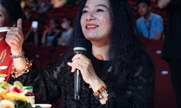 Nữ trí thức nghệ thuật trước thách thức của kỷ nguyên số