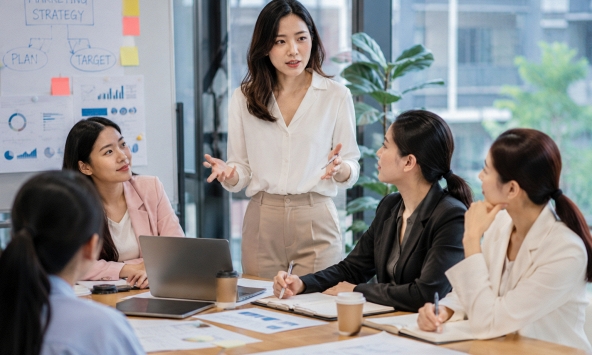 Phụ nữ khéo ứng xử không phải lúc nào cũng cần nói lời dễ nghe