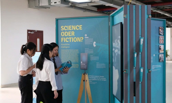 Không gian về vũ trụ chưa từng có xuất hiện tại ĐH Bách khoa Hà Nội 