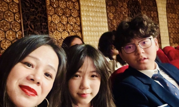 Cậu cả nhà doanh nhân Đào Lan Hương: 17 tuổi đã kiếm 'sương sương' 20-40 triệu đồng/tháng từ chứng khoán, là 'chủ tịch' sáng lập CLB Kinh doanh
