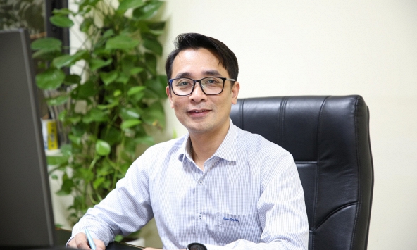 Giáo sư nổi tiếng trong lĩnh vực bán dẫn tiếp tục làm Hiệu trưởng trường công nghệ top đầu thuộc Đại học Quốc gia Hà Nội