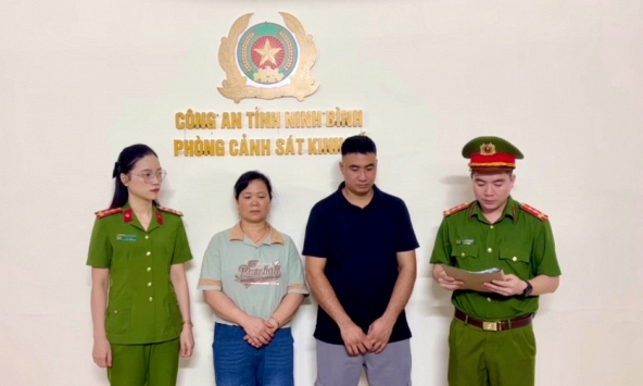Thu 470kg bánh đúc và bắt giữ Phạm Thị Thu (50 tuổi)