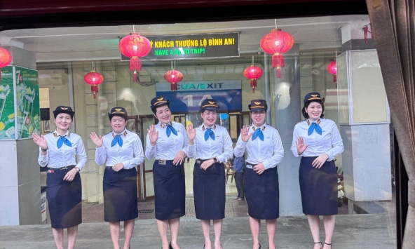 Ngay lúc này: 'Đoàn tàu Bạch Mai' chính thức hoạt động, bệnh viện gần 5.000 tỷ đồng bắt đầu đón người bệnh