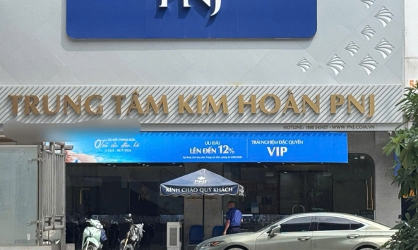 PNJ sau khi Nguyên Giám đốc công ty giám định bị bắt: Các cửa hàng vẫn hoạt động mua bán ổn định