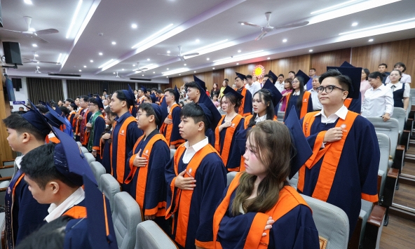 Không còn là 'sân chơi độc quyền' của các trường công: Xu hướng đào tạo bác sĩ ở Việt Nam đang thay đổi?