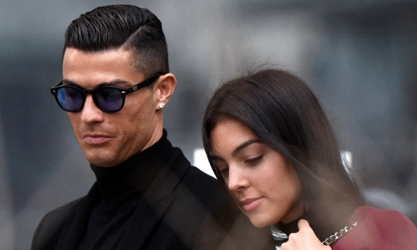 Rộ tin đồn về đám cưới của Ronaldo và Georgina sau khi Bồ Đào Nha dừng bước ở World Cup 2026