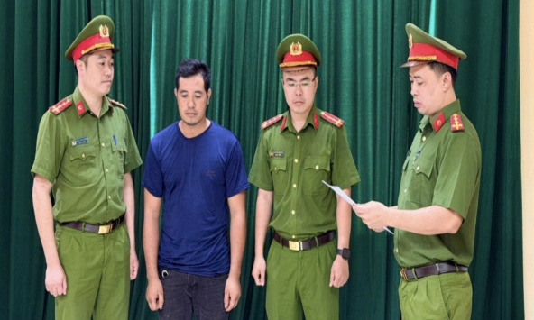 Khởi tố giám đốc và kế toán một công ty có tiếng