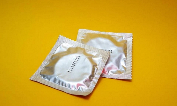 Trung Quốc đánh thuế bao cao su sau 30 năm nhằm đảo ngược tỷ lệ sinh