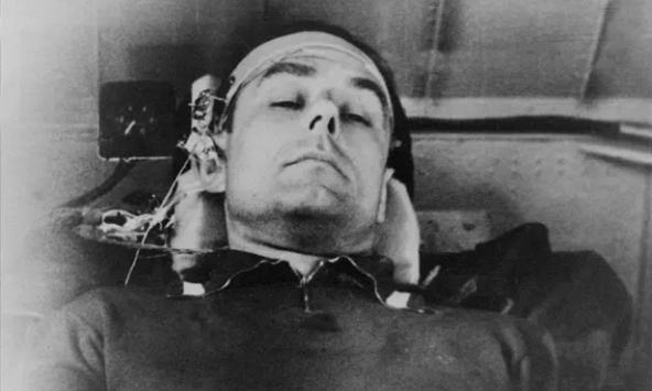 Lời trăn trối của phi hành gia trong lần truyền tin cuối cùng trước khi rơi xuống từ vũ trụ 