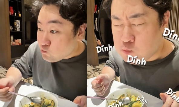 Khách Hàn không ngờ trước cách ăn chuối của người Việt Nam