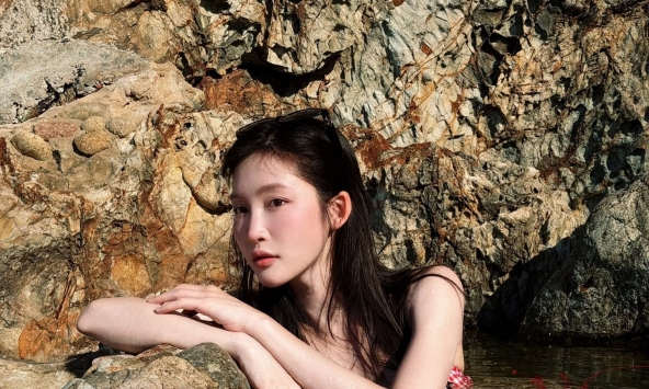 Vệ sinh lại Giếng Tiên sau khi Juky San xuống chụp ảnh áo tắm 