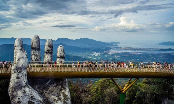 Siêu công trình tại Việt Nam vắt ngang lưng trời ở độ cao 1414 mét, khiến 3 quốc gia châu Á phải làm phiên bản ăn theo