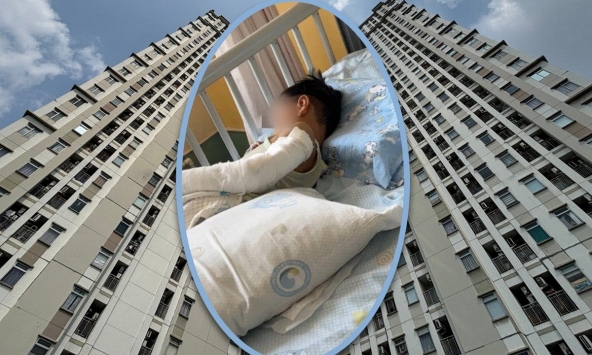 Bé trai 4 tuổi ngã từ tầng 11 chung cư xuống đất vì ngóng bố mẹ về nhà