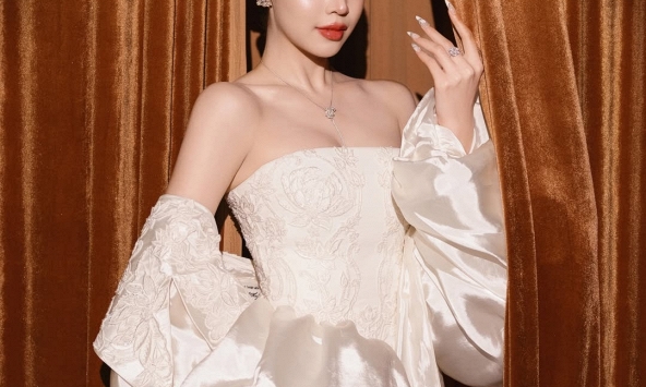 Nữ thần 10X bước vào thời kỳ đỉnh cao nhan sắc: Visual bùng nổ, style 'lên hương' thấy rõ