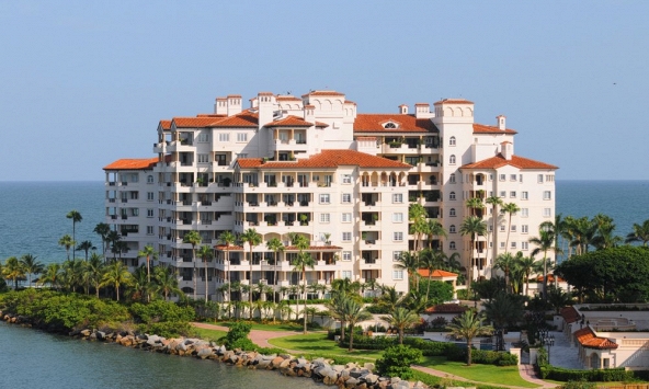Vụ lừa đảo sở hữu kỳ nghỉ timeshare lớn chưa từng có trong lịch sử: 3.500 người cao tuổi dính bẫy, quy mô tới 985 tỷ đồng