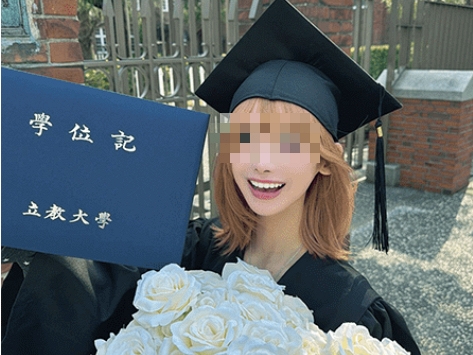 Fangirl nổi tiếng của nhóm nhạc nam K-Pop nghi tự tử ngay trên sóng livestream vì bị fandom bạo lực mạng thời gian dài