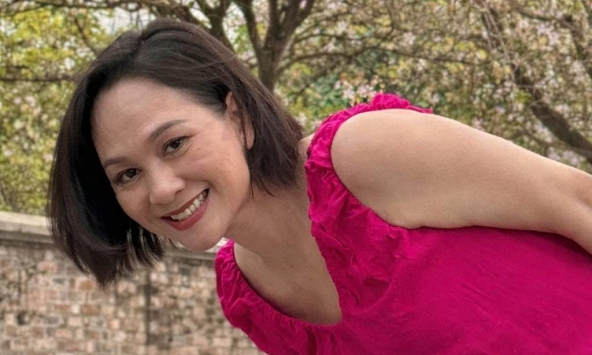 Người phụ nữ mai mối cho 2 giám đốc là NSND hàng đầu Việt Nam lấy nhau