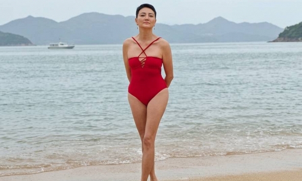 Mẹ chồng nữ ca sĩ Việt: Làm bà nội vẫn sinh đôi, U60 nóng bỏng, giàu có, thương con dâu như con đẻ