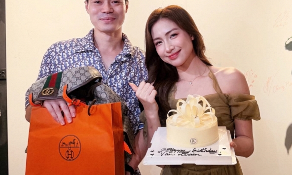 Hòa Minzy: “Tôi trả nốt số nợ cuối cùng cho bạn”