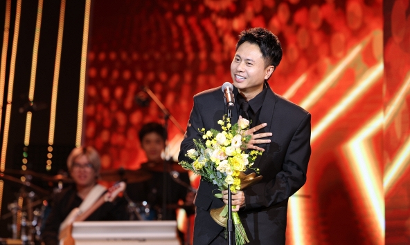 Nhạc sĩ Dương Cầm bất ngờ khi đoạt giải Cống hiến, hé lộ bước ngoặt sự nghiệp