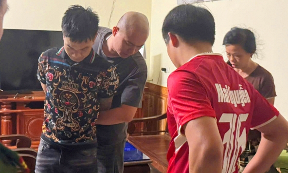 Cảnh sát hình sự 2 tỉnh bắt giữ thợ sơn Cù Văn An