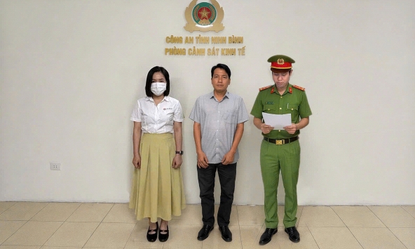 Bắt nữ kế toán Tạ Thị Minh Phương và giám đốc Trần Văn Phu