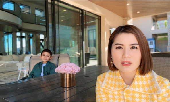 Nam ca sĩ đình đám một thời đi bán cà phê ở tuổi 50 tại TP.HCM, vợ cũ đại gia có động thái đáng chú ý