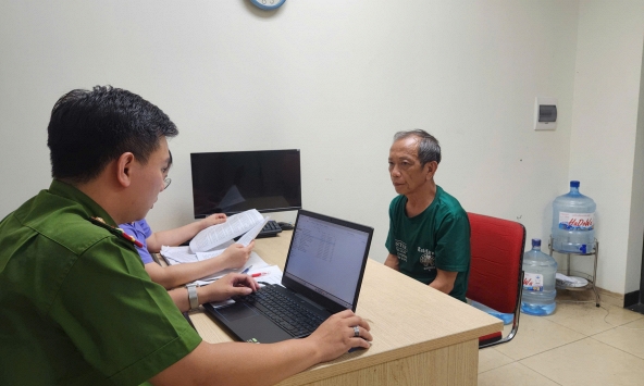 Khám xét khẩn cấp, bắt 'thần y' Nguyễn Tiến Nam, hoạt động giao dịch đến gần 100 tỷ đồng