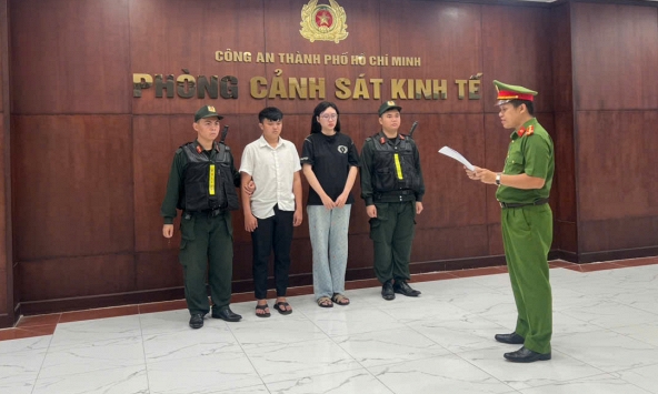 Kiểm tra kho hàng hiệu khủng ở Chợ Lớn, khởi tố bà chủ Nguyễn Thanh My và chồng