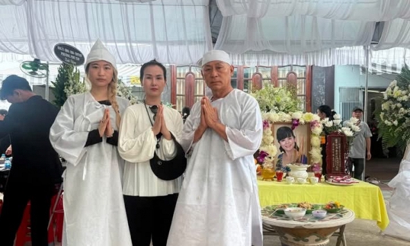 Võ Hạ Trâm xót xa khi NSND Tạ Minh Tâm bật khóc thốt lên: “Trái tim của tôi như tan vỡ”