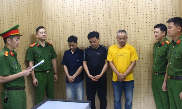 Lệnh tạm giam giám đốc Ngô Trí Hảo và 2 thí nghiệm viên