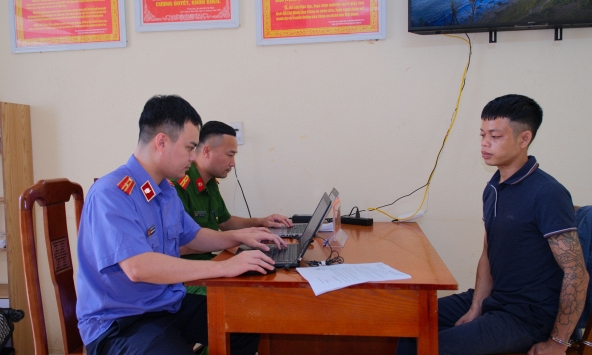 Bắt khẩn cấp Tòng Thanh Hoàng 33 tuổi