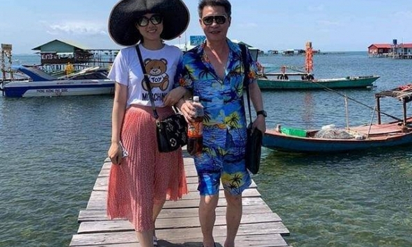 Vợ nam NSND đình đám một thời: 'Anh Lý khỏe lại rồi nhưng có ai mời đi đóng phim đâu'