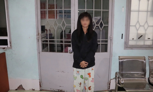 Kiểm tra căn hộ lúc 11 giờ, công an bắt Phạm Nguyễn Hồng Ch. SN 2002 