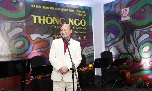 Gần 300 tác phẩm của họa sĩ Ngô Xuân Bính được trưng bày tại triển lãm 'Thông Ngỏ' ở Hà Nội